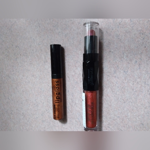 Mixed makeup bundle* - Picture 4 of 5